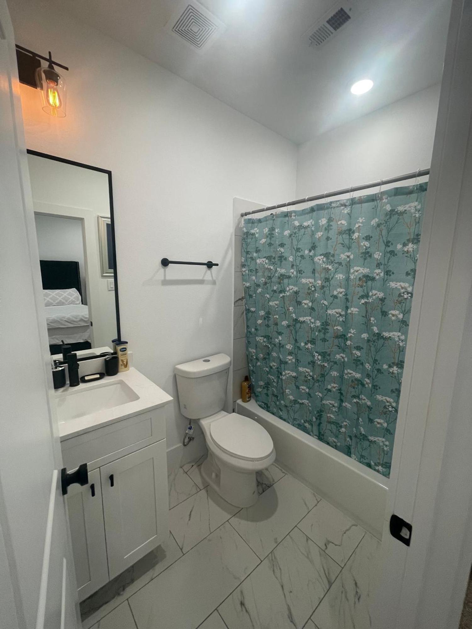 Comfortable 3 Bedroom - Heart Of Texas Medical Center Houston Esterno foto